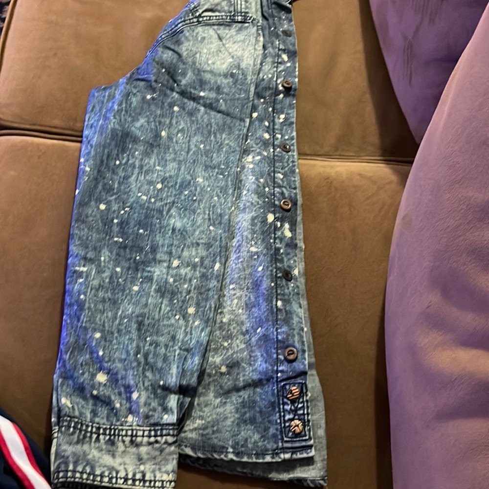 Large Heritage denim button up